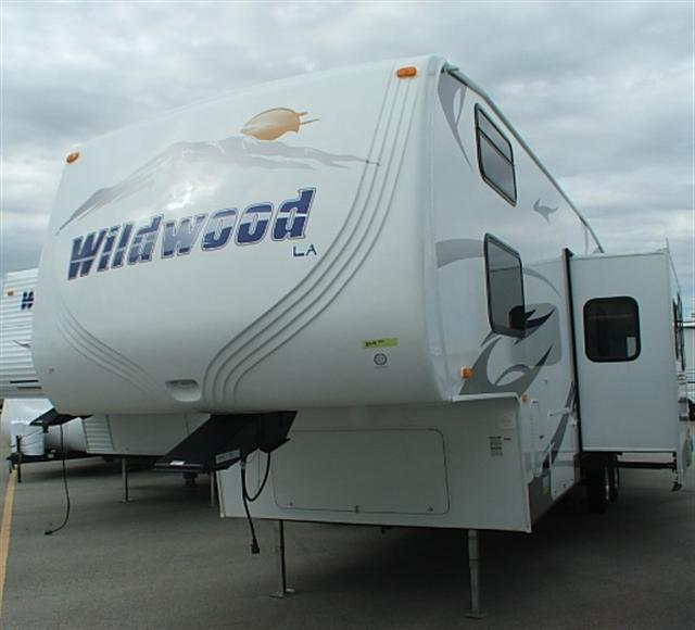 New 2010 Forest River Wildwood La 336QBDS Fifth Wheel For Sale